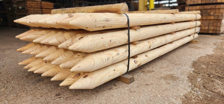 Round Pointed Fence Posts