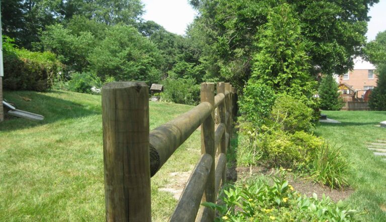 Round Rail Fencing